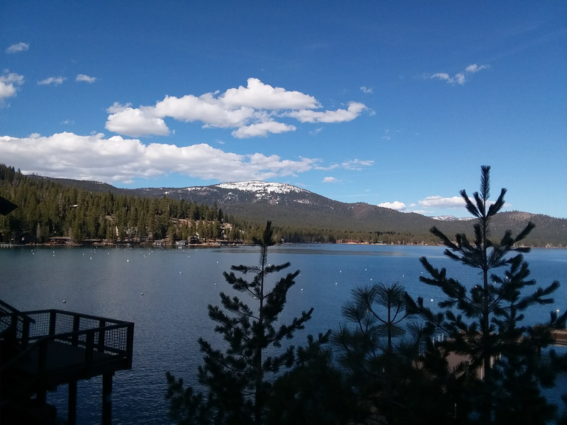 Illustration for article titled Lake Tahoe is Beautiful!